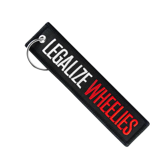 Bestickter Motorrad Schlüsselanhänger Legalize Wheelies Detailaufnahme