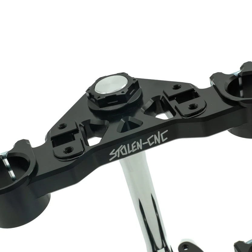 Detailaufnahme einer CNC-gefrästen Gabelbrücke für Simso